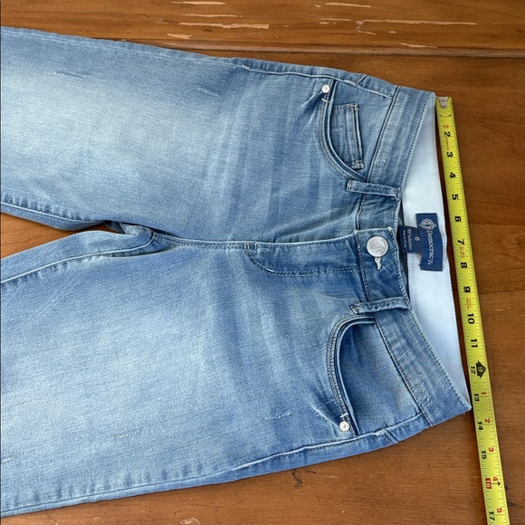 Democracy AbSolution Light Blue Skimmer Jeans Size 6 - Picture 3 of 10